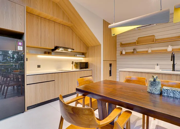 Luxury 5br Byrdland Pasisi -