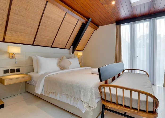 Luxury 5br Byrdland Pasisi - *