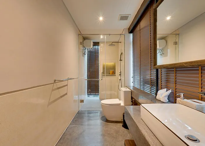 Luxury 5br Byrdland Pasisi -