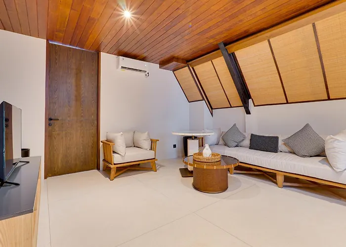 Villa Luxury 5br Byrdland Pasisi -